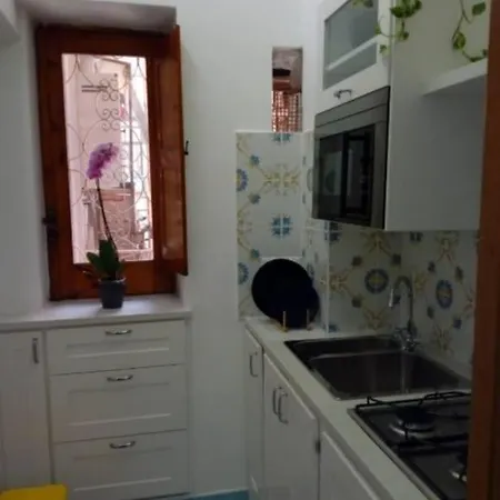 Apartment The Heart Of - Santa Lucia Naples